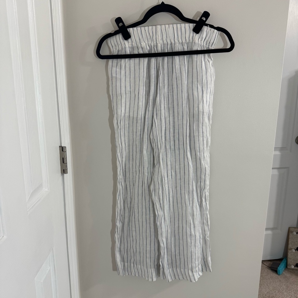 C&C California Linen White and Blue Striped Pants - Picture 6 of 6